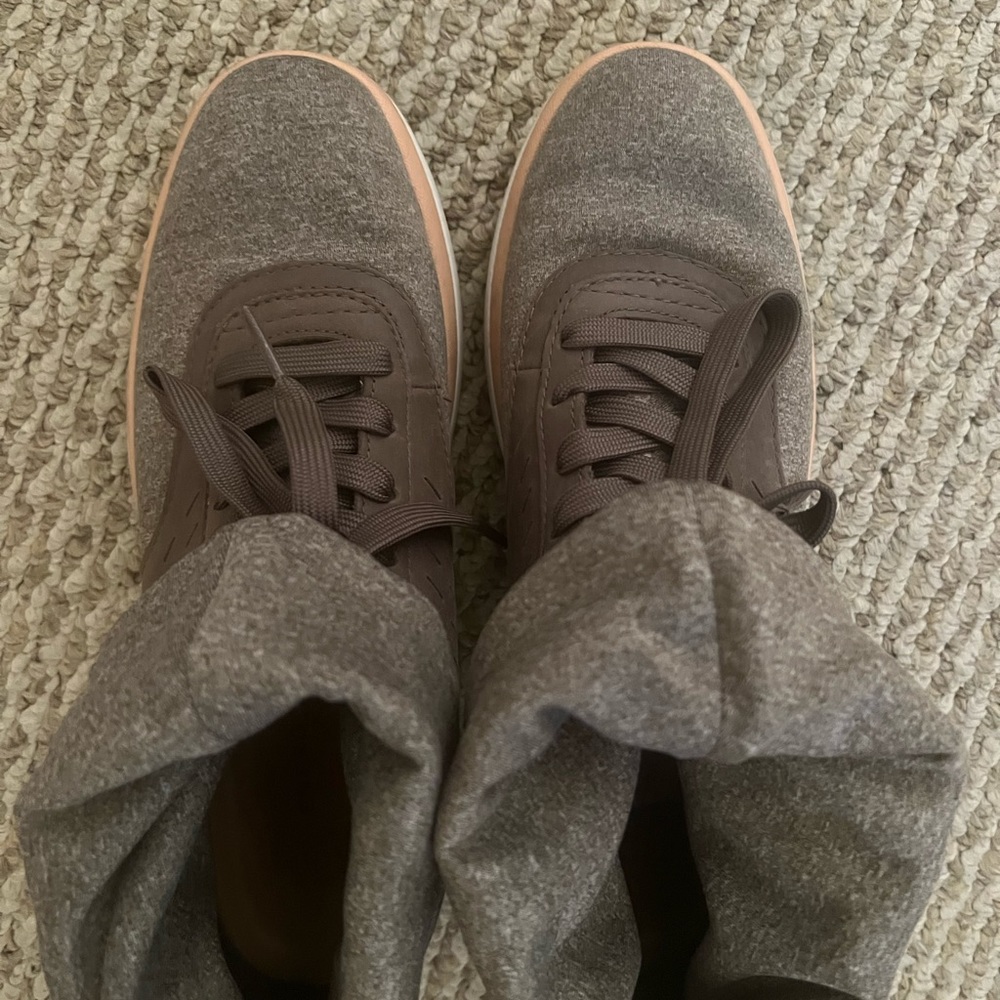 Ugg shoes